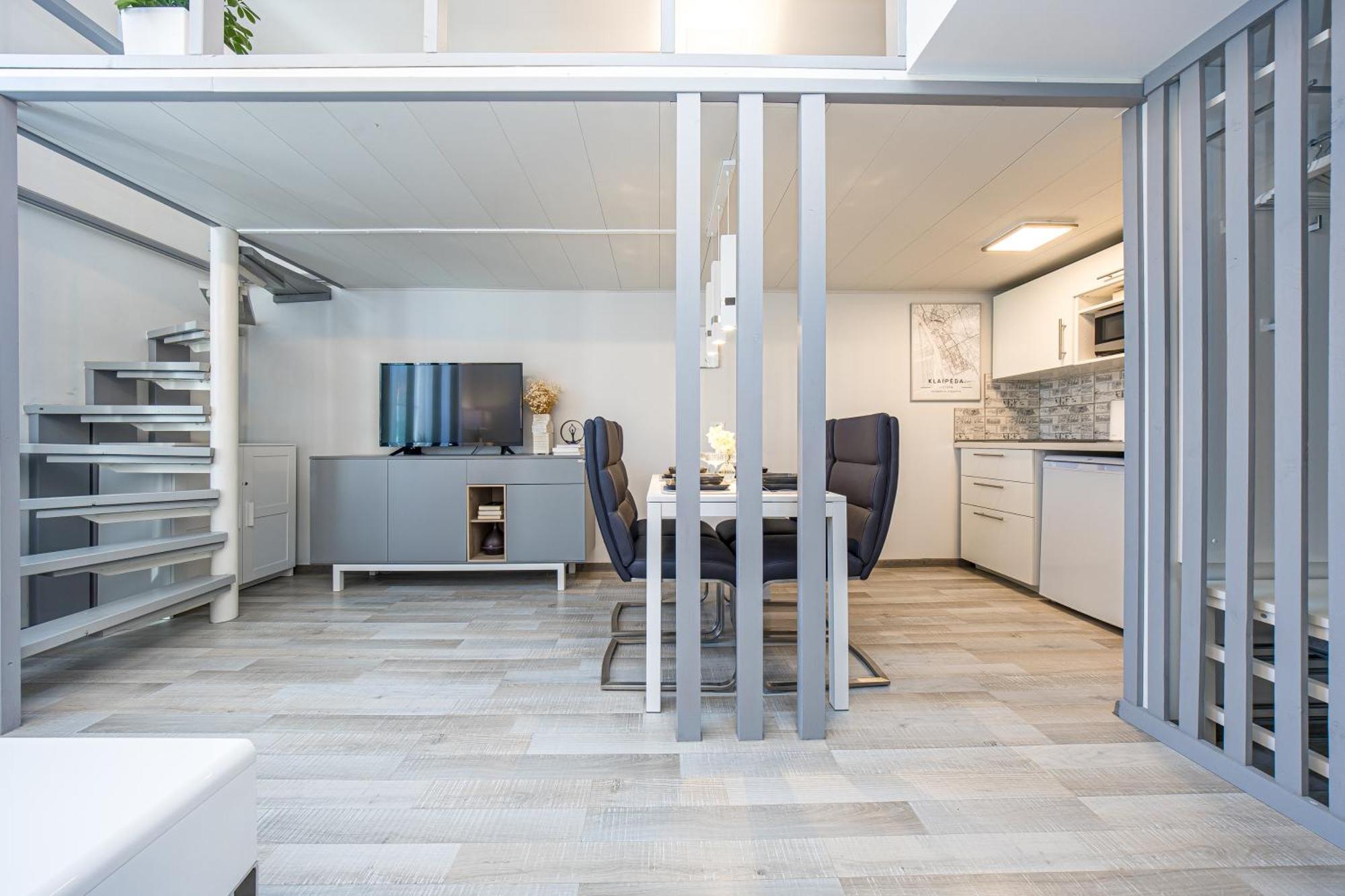 Loft Apartment In Klaipeda Oldtown Eksteriør billede